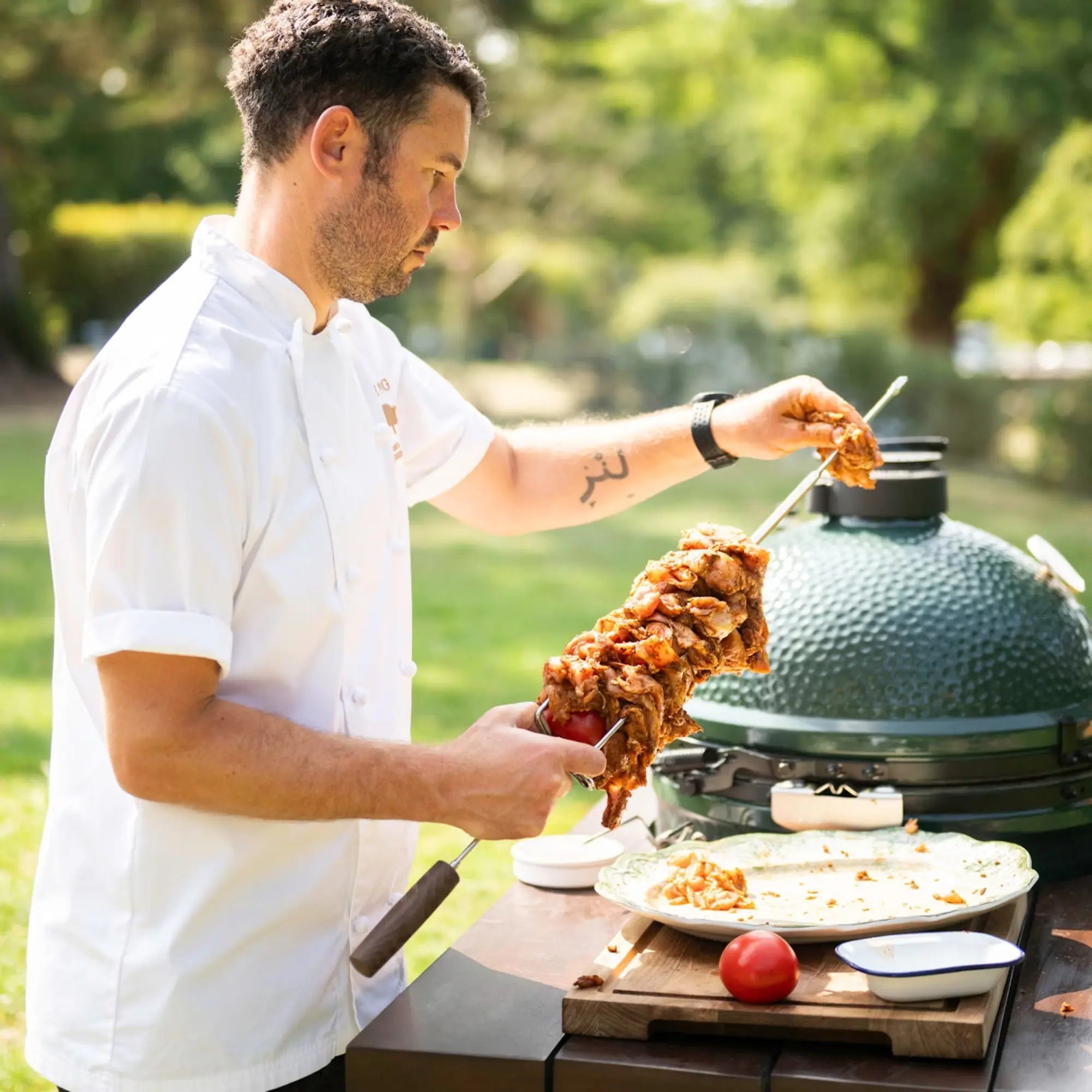 Big Green Egg Rotisserie 2 with Roasting Pack