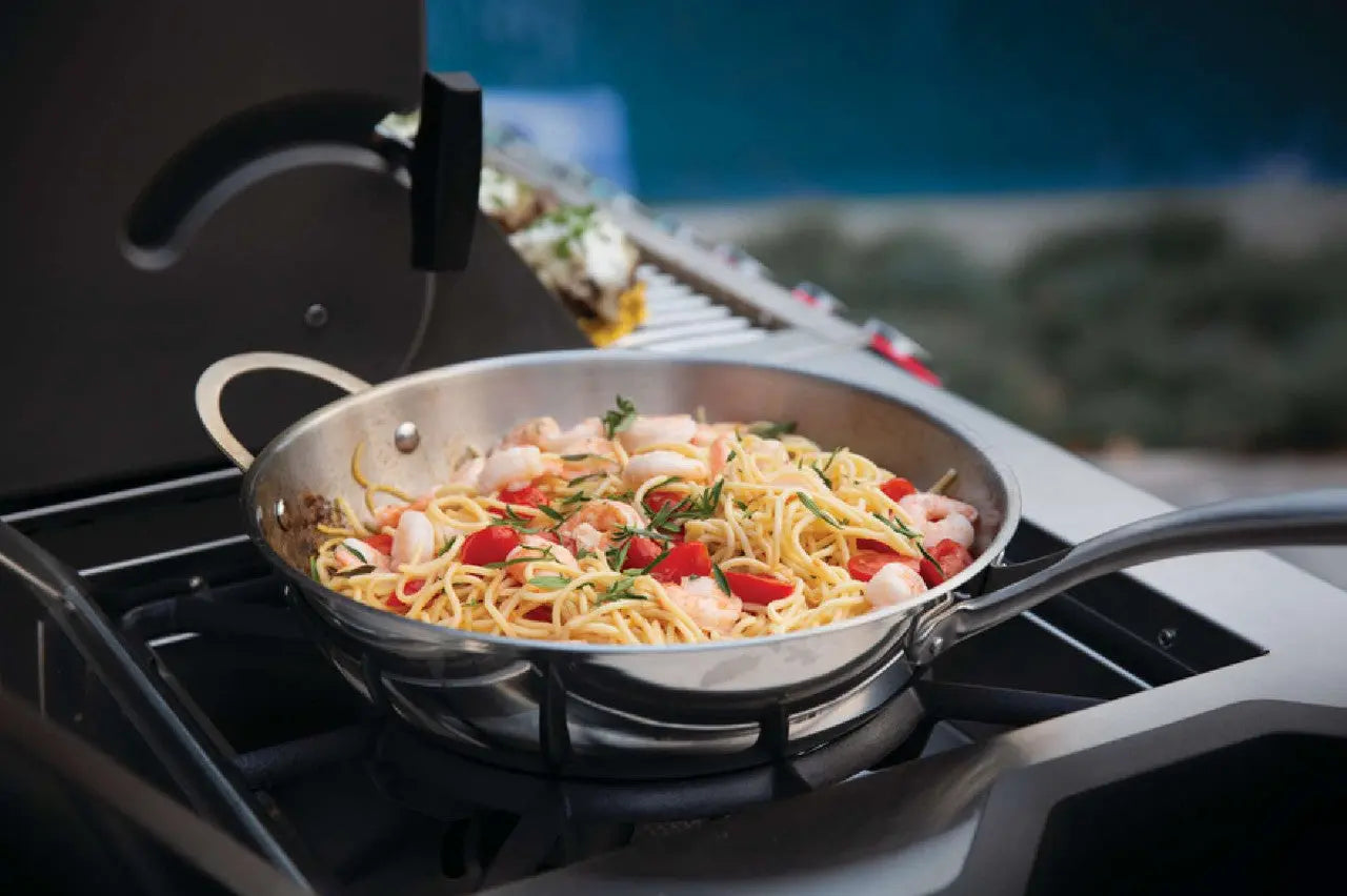 Napoleon Prestige PRO 825 RSBI Propane Gas BBQ