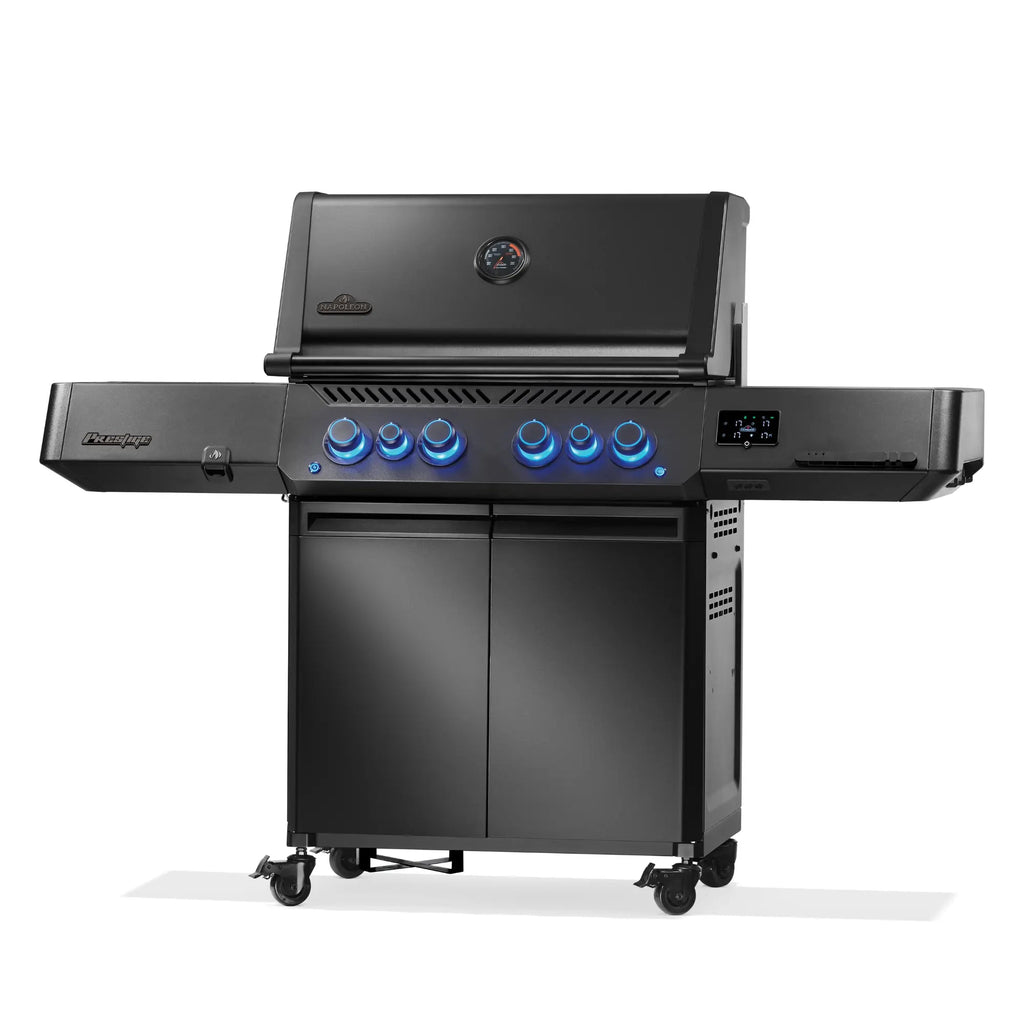Napoleon Phantom Prestige® 500 Connected RSIB Gas Barbecue Napoleon Rogue® PRO-S 525 RSIB Barbecue with Infrared Side and Rear Burners
