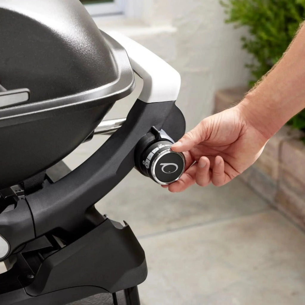 Weber Q 2200N Gas Barbecue with Side Tables and Compact Stand