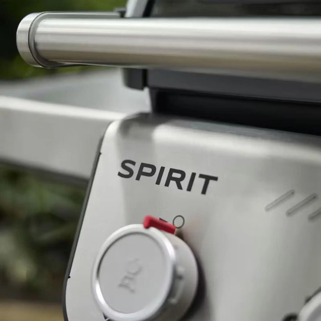 Weber Spirit E-325 Gas Barbecue with Sear Zone
